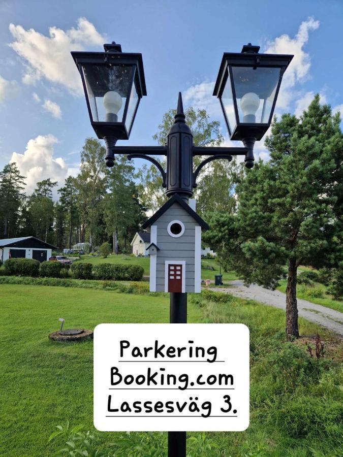 Bed and Breakfast Norrtaelje Exterior foto